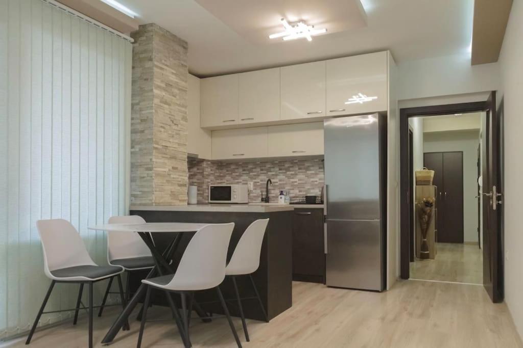 Breeze Apartment Burgas City Exterior foto